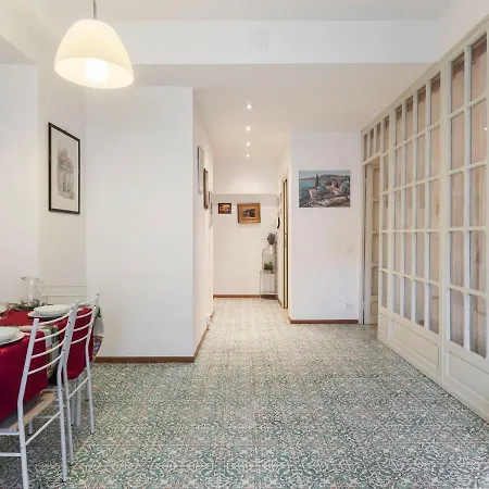 Apartament Voguish In Near Beach